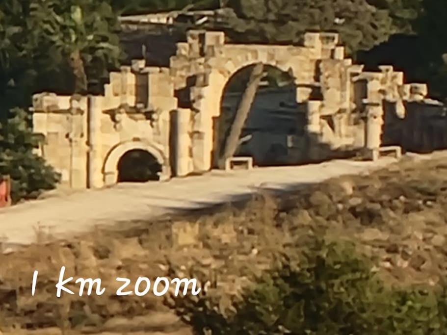 Atoom Lodge Jarash Exteriör bild